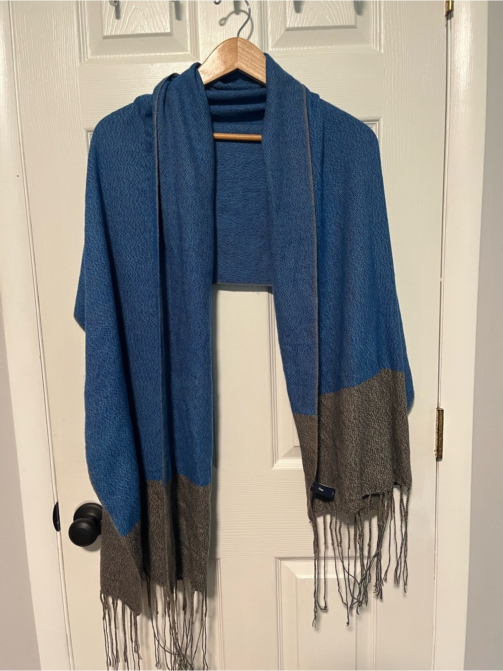 GAP Blue and Gray Colorblock Fringe Throw Wrap